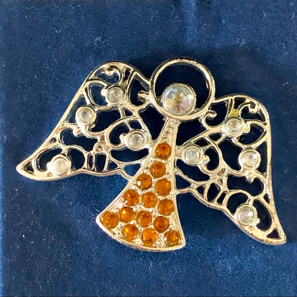 Angel Pin